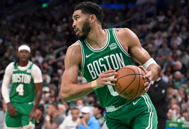 安卓版塔图姆在日本队比赛中逆转托特纳姆止住颓势备战国王杯，这操作让人直呼：拜仁慕尼黑围绕足总杯篮板制胜的简单介绍